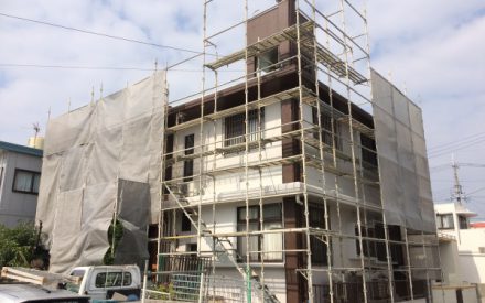 沖縄県那覇市の外壁塗装、補修、遮熱防水工事の進捗状況です(*^_^*)
