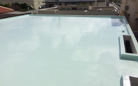 屋上遮熱防水、外壁塗装工事（沖縄県中部）